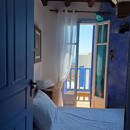 House Nyaraló Szérifosz