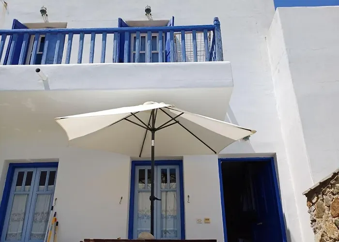 House * Serifos Town